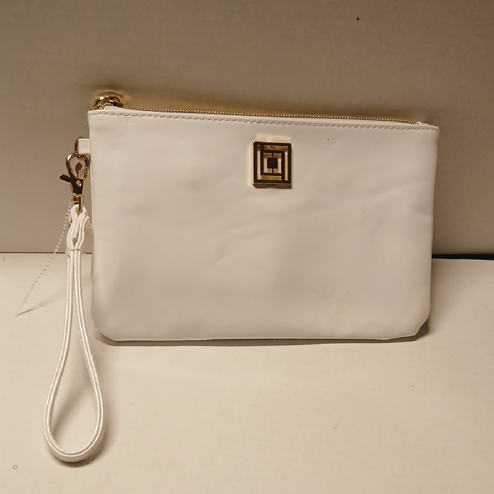 Liz Clairborne Elegant White Patent Leathe wristlet charger for electronics NWOT